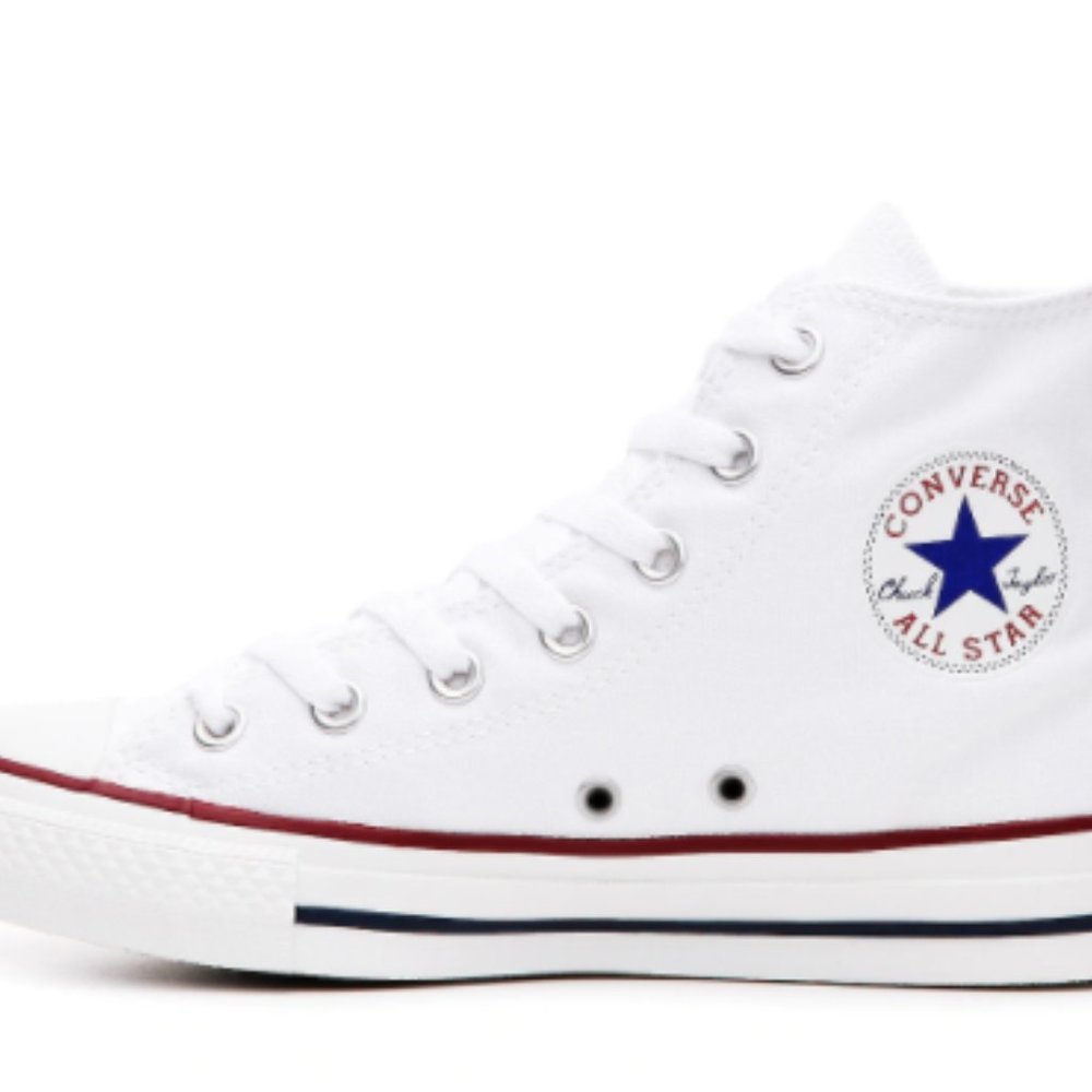 White Converse All Stars Chuck Taylors Hi Tops M9